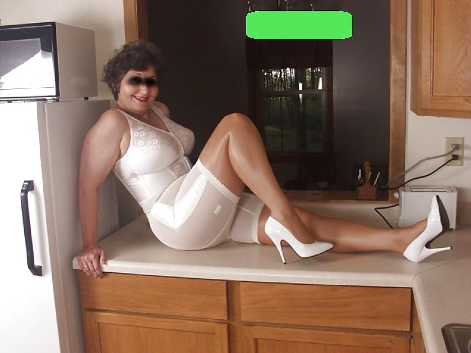 25P More Lady Dee