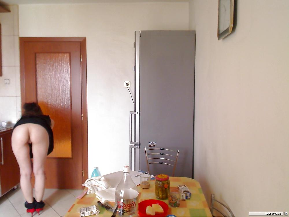25P Wife's kitchen fun
