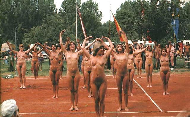 14P Some Retro Nude Pics LOL