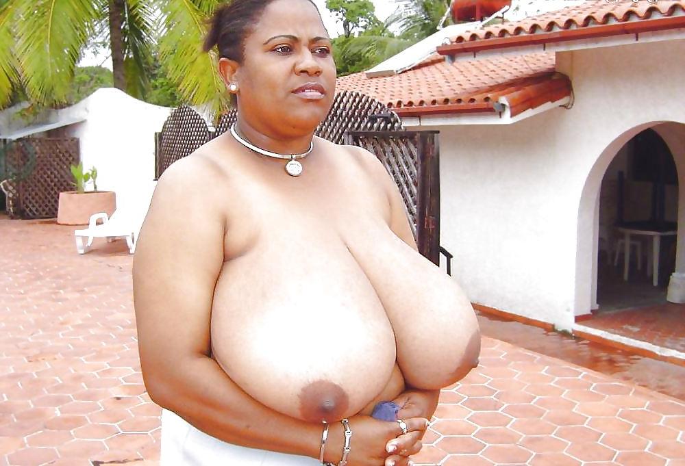 25P I LOVE BIG BLACK RACKS 2