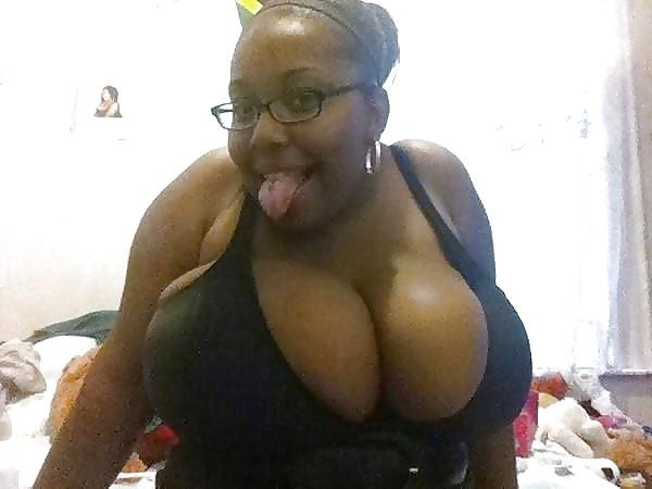 25P I LOVE BIG BLACK RACKS 2