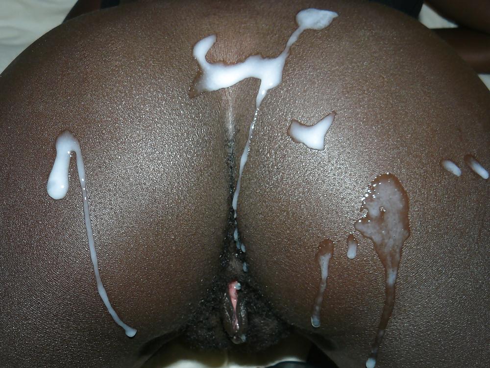 17P Fuck & Cumshot on the black ass of my wife 2