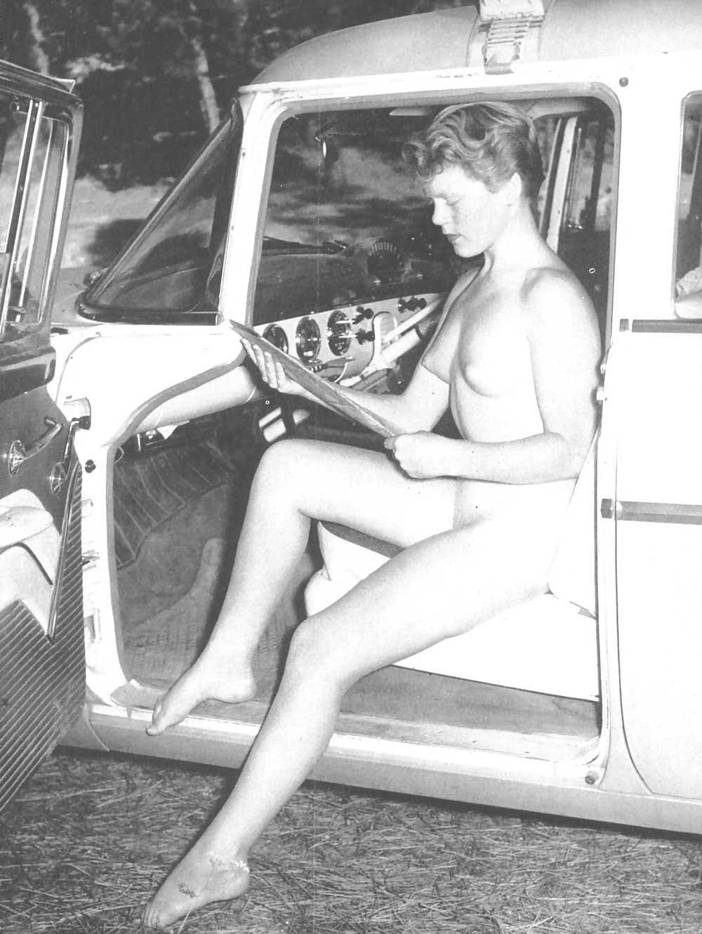 25P Retro nudistsw