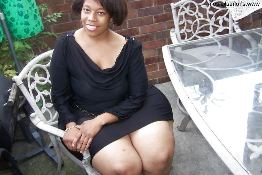 7P Bbw with big ass and wide hips