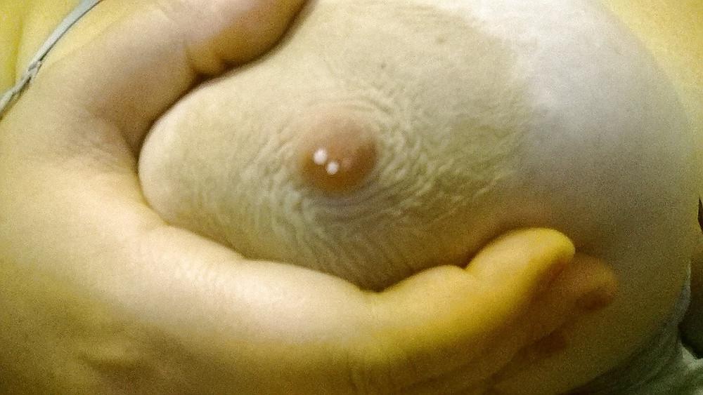 25P Pretty lactating BBW Nikeya