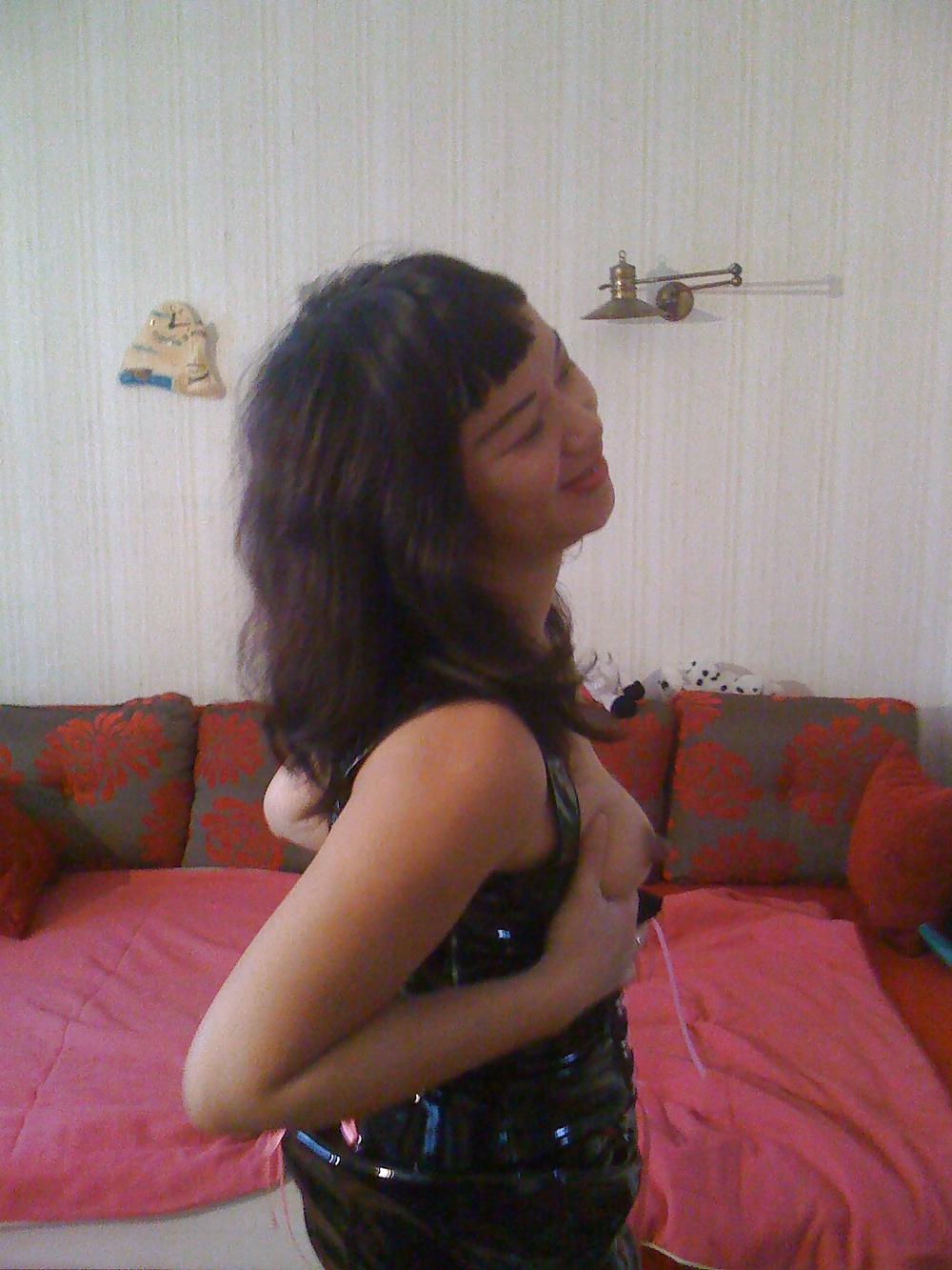 25P Mon asiatique en vinyle prete a se faire prendre