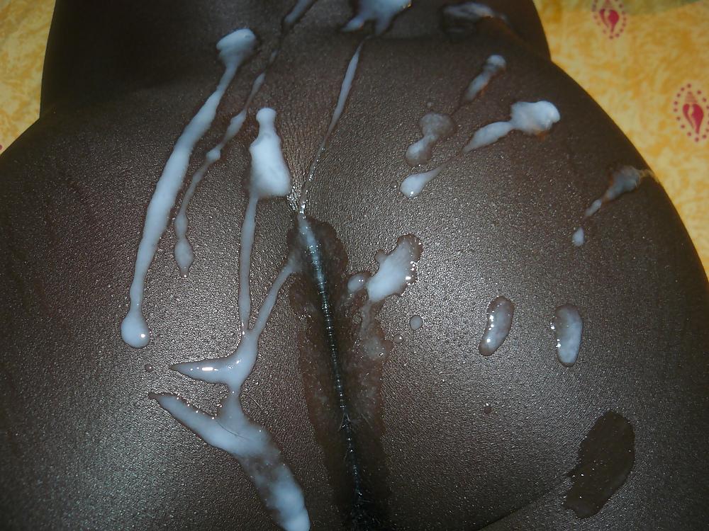 7P Cumshot on the black ass of my wife