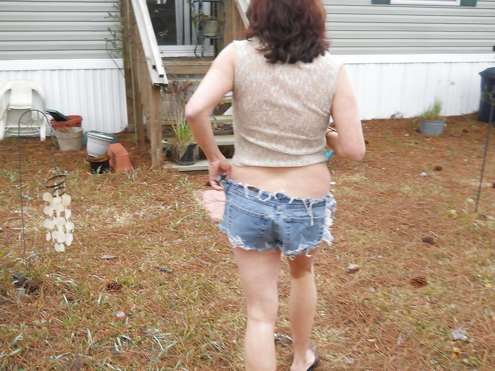 25P Asian trailer milf