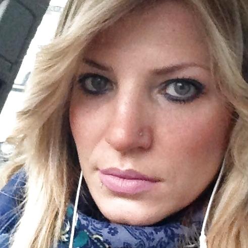 18P Turkish Girl Blond