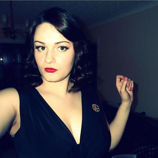 10P British laura Barraclough Leeds