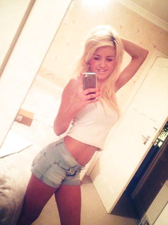 6P British Katie Mac Leeds