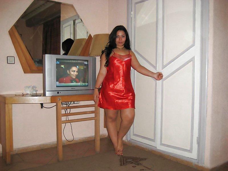 21P Arab-Turkish HOT ASS