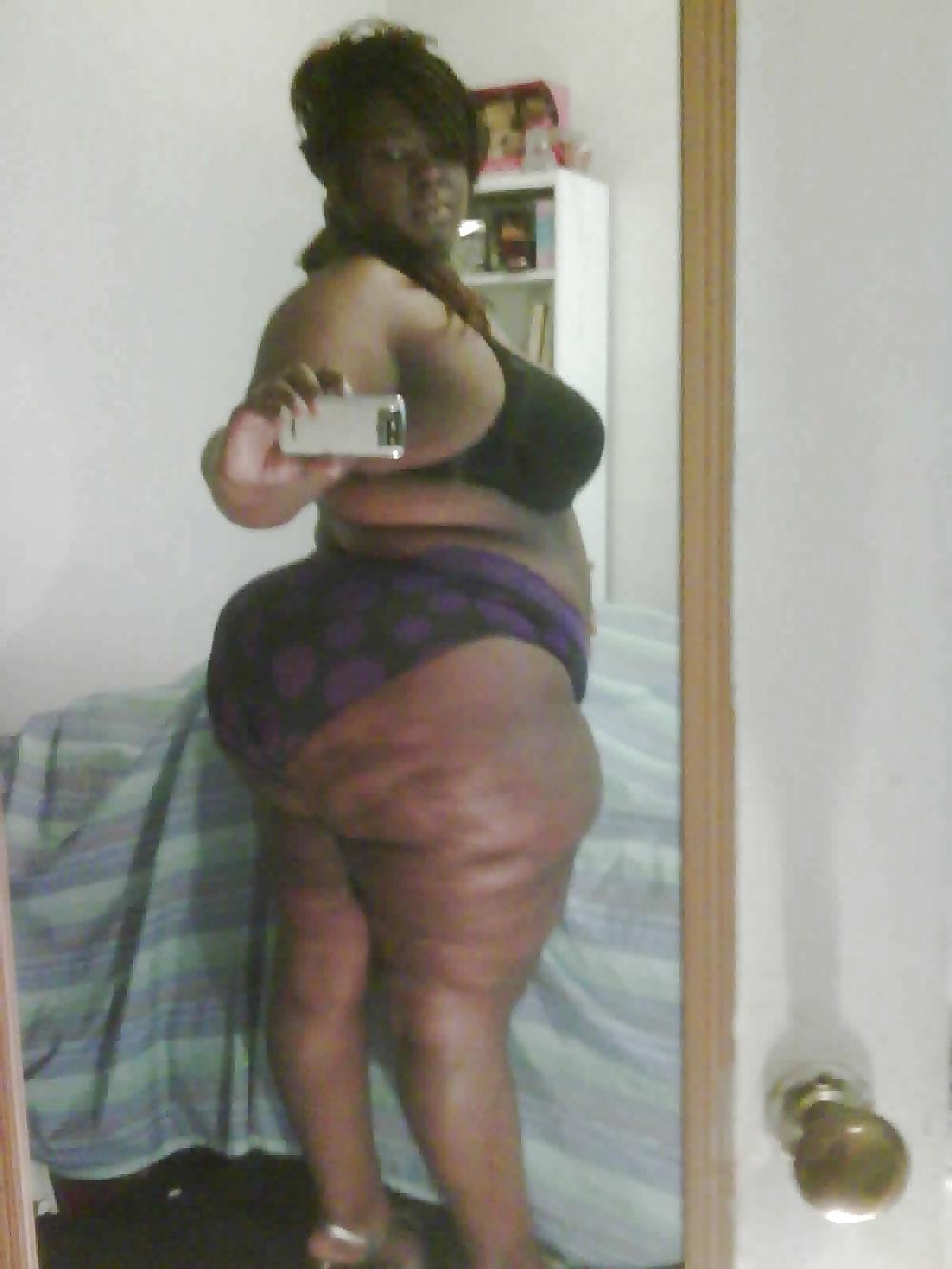 17P CUM ON SHE BBW EBONY FREIND