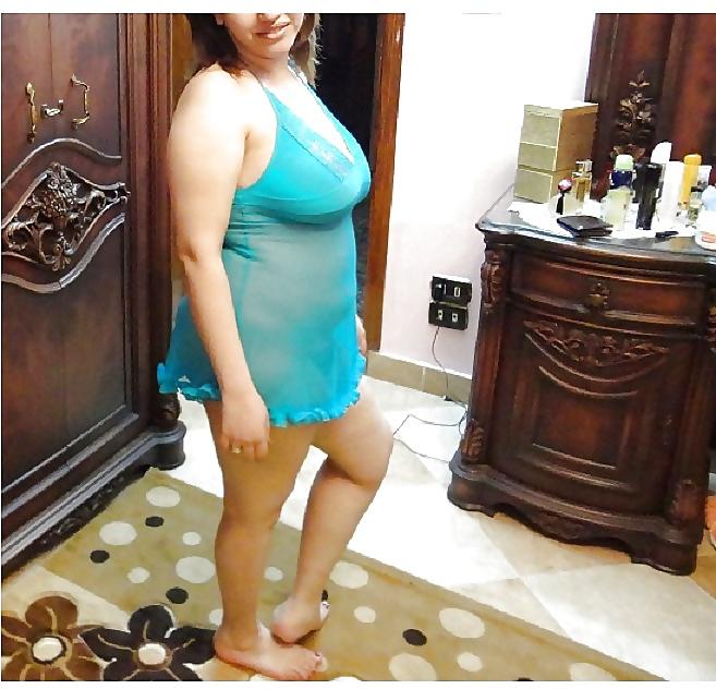 21P Arab-Turkish HOT ASS
