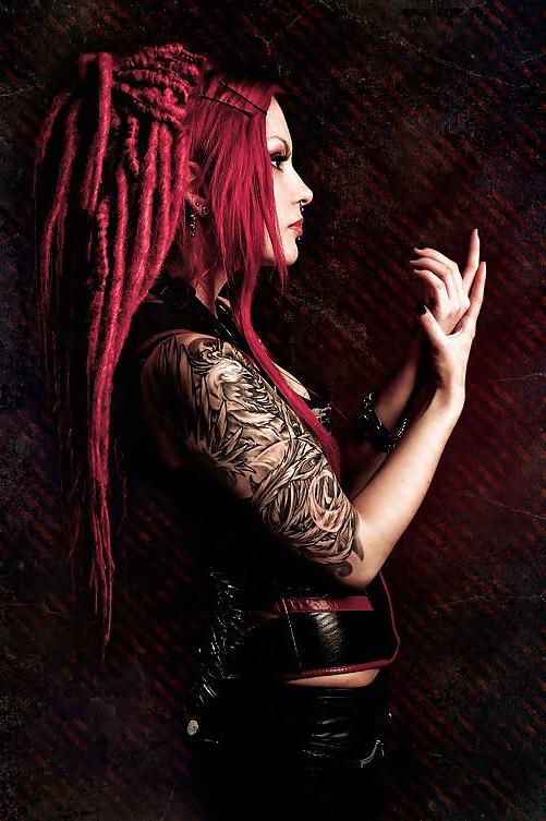 23P Gothic Babe