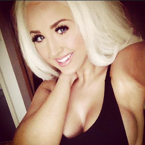 25P Stunning British Blonde