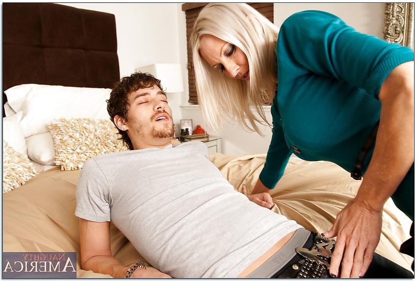 25P SEXY MILF HOUSE SITING ORGASM FUCK STRANGERS, NO CONDOMS
