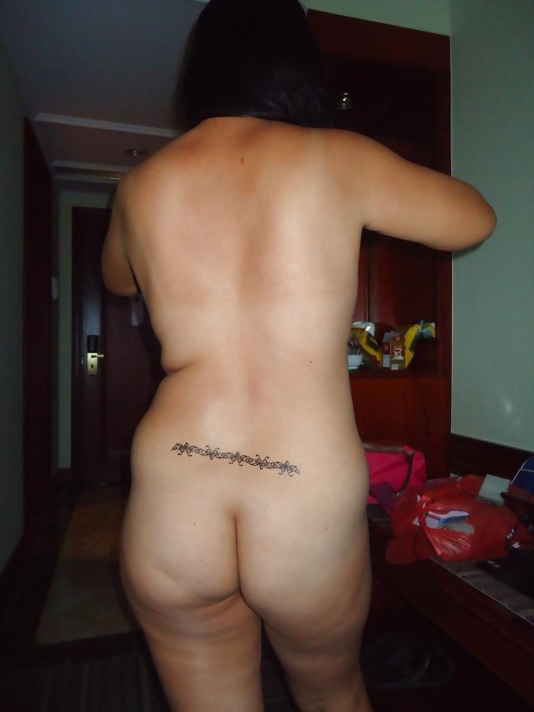 25P Hot Asian MILF Liz Soliciting clients