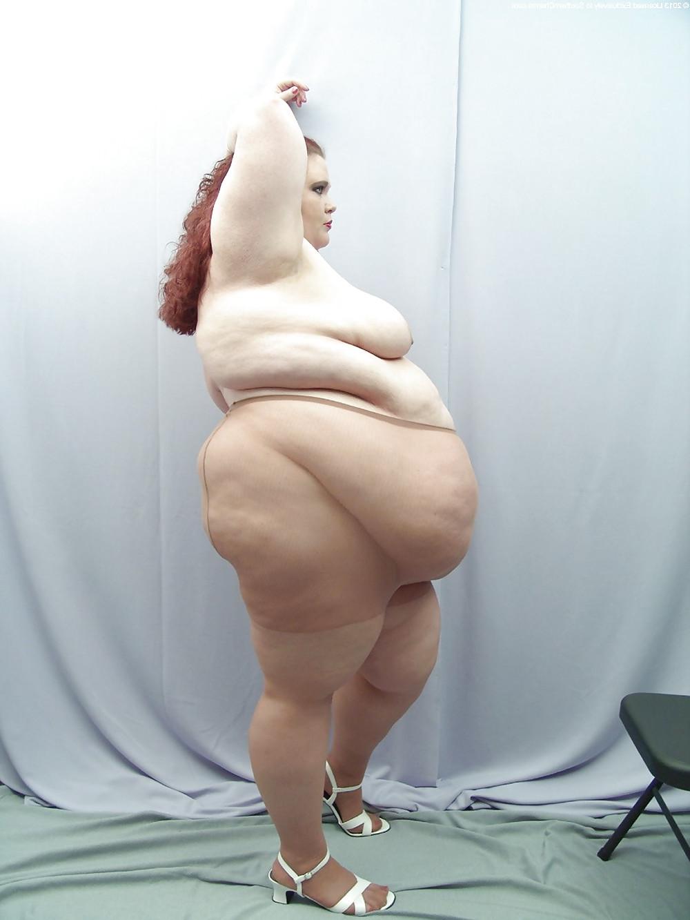 15P Bbw and granny in tights