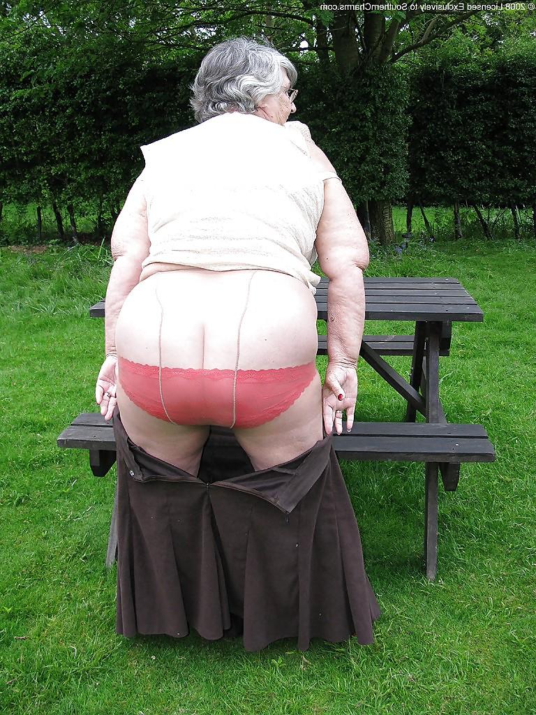 15P Bbw and granny in tights