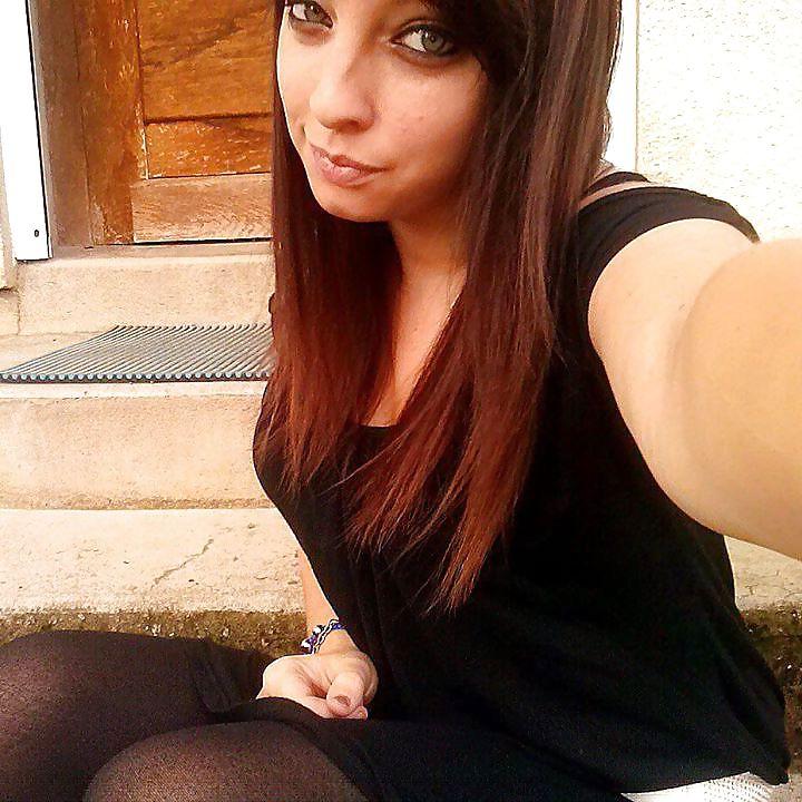 19P Slutty Friends 6 (Legs, Ass, Feet, Tits) COMMENTS!!