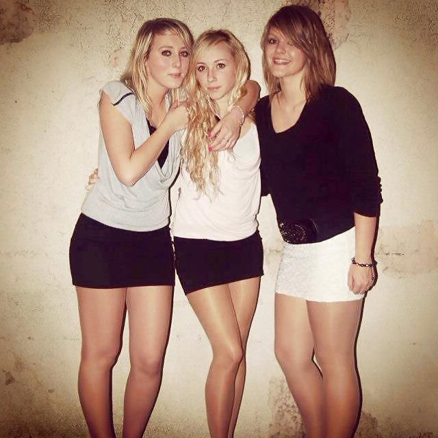19P Slutty Friends 6 (Legs, Ass, Feet, Tits) COMMENTS!!
