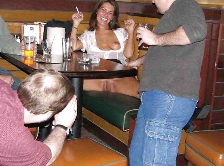 25P Les salopes au resto