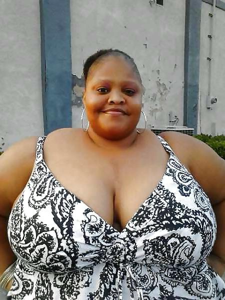 25P Black amateur tits