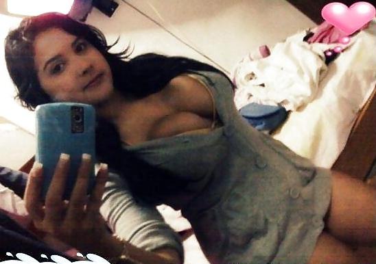 25P Latina cleavage 2