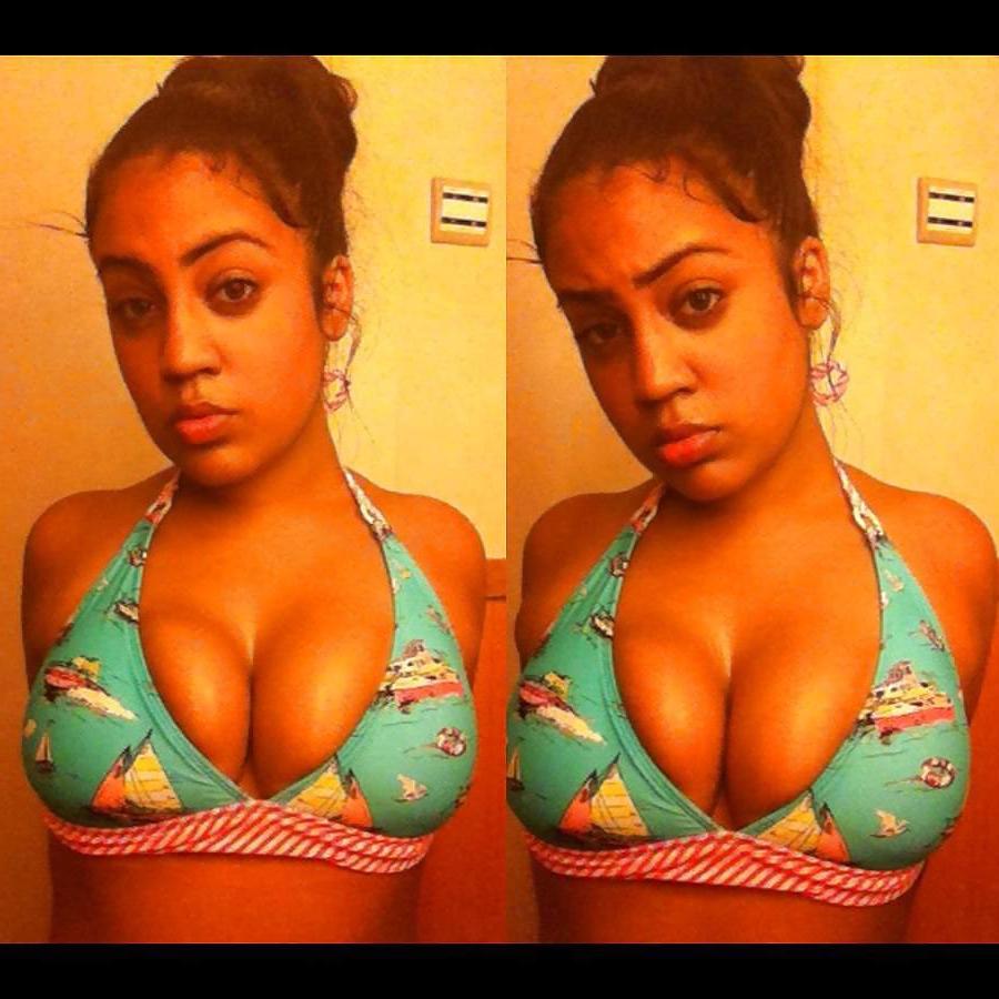 25P Latina cleavage 2
