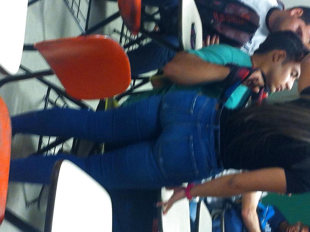 5P University ass(nalgas en la universidad)