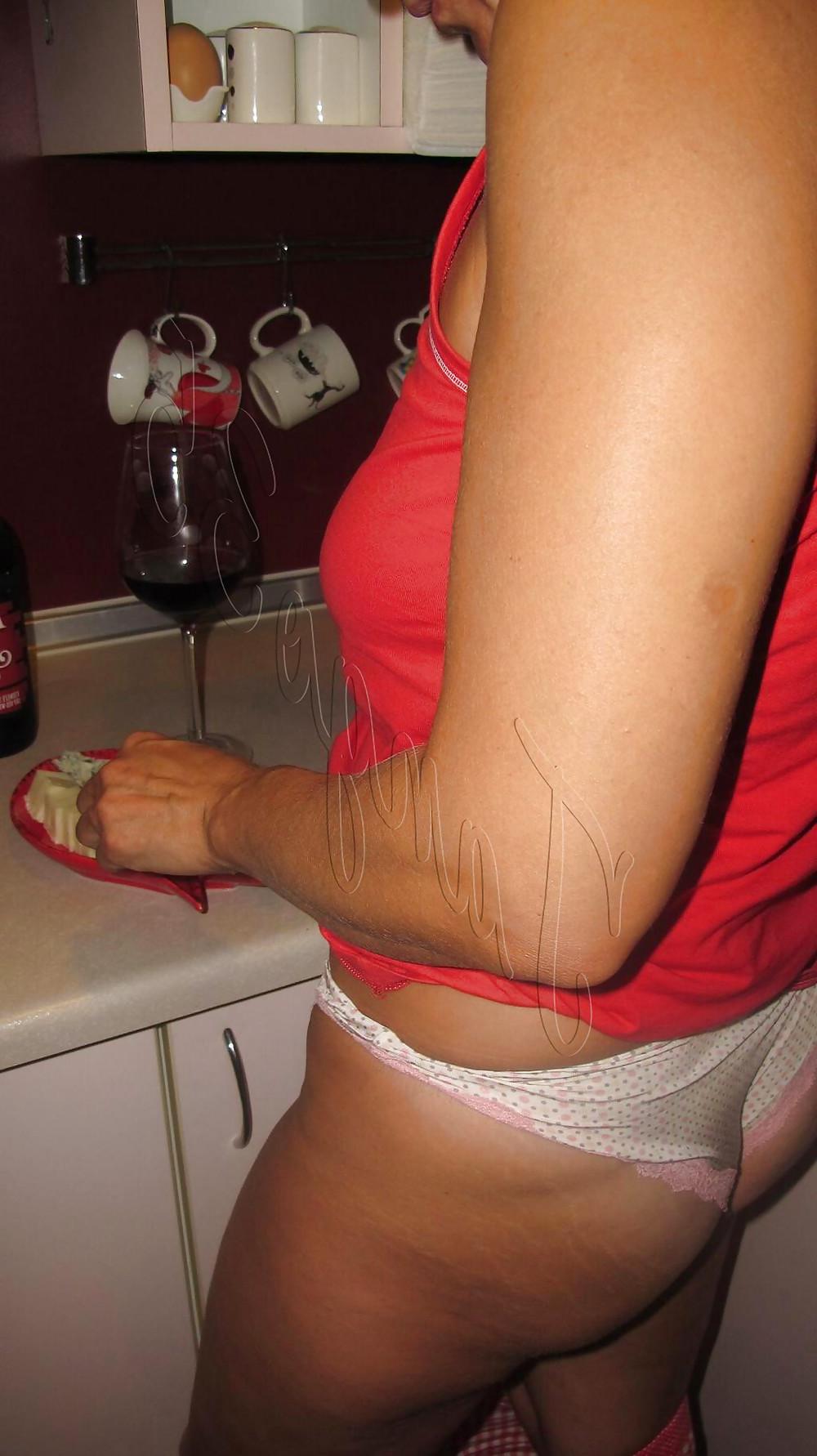 25P Turkish Slut Hulya