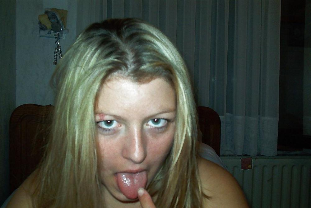 25P Gorgeous Blonde Shows Off In Front Of Her Husband (Part3on3)