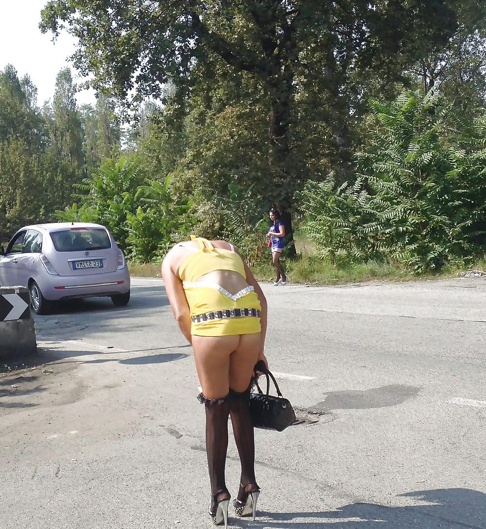 25P Naughty and Naked Girls