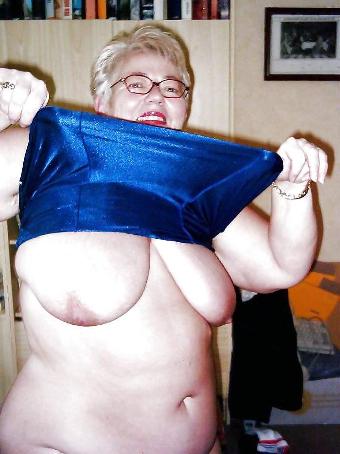 12P HOT BBW GRANNY 
