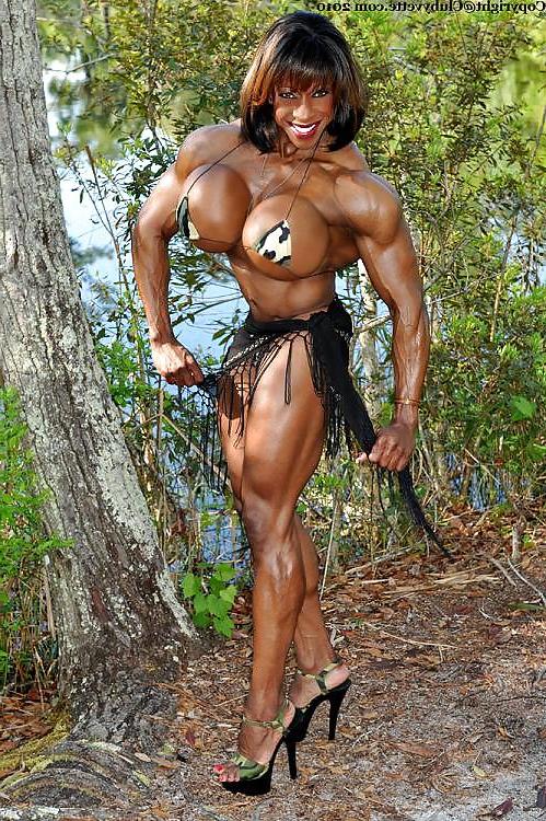 25P Ebony black muscle queen
