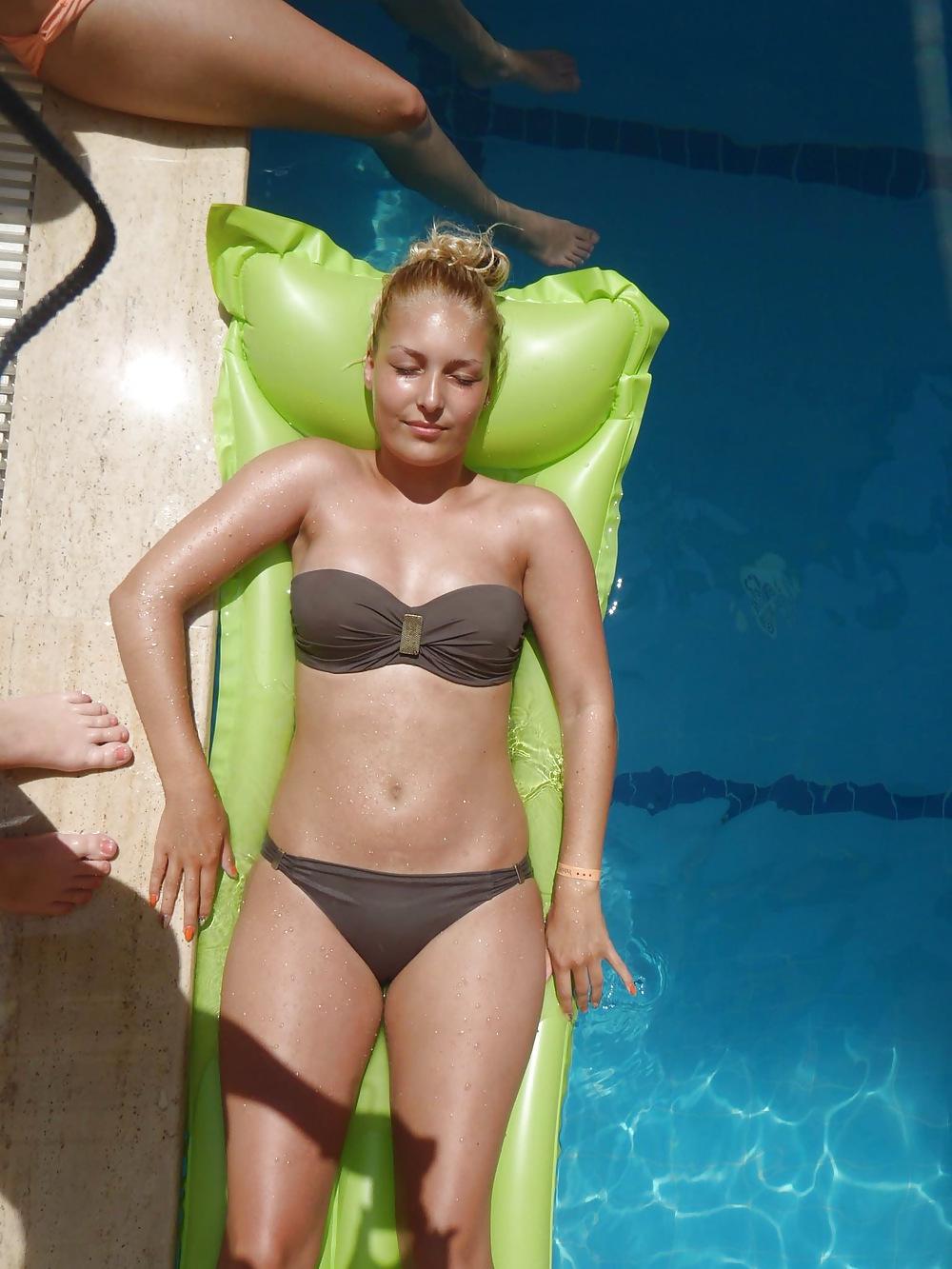 10P Danish Bikini babe from Facebook