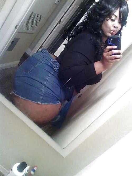 24P Big thick beautiful black booty