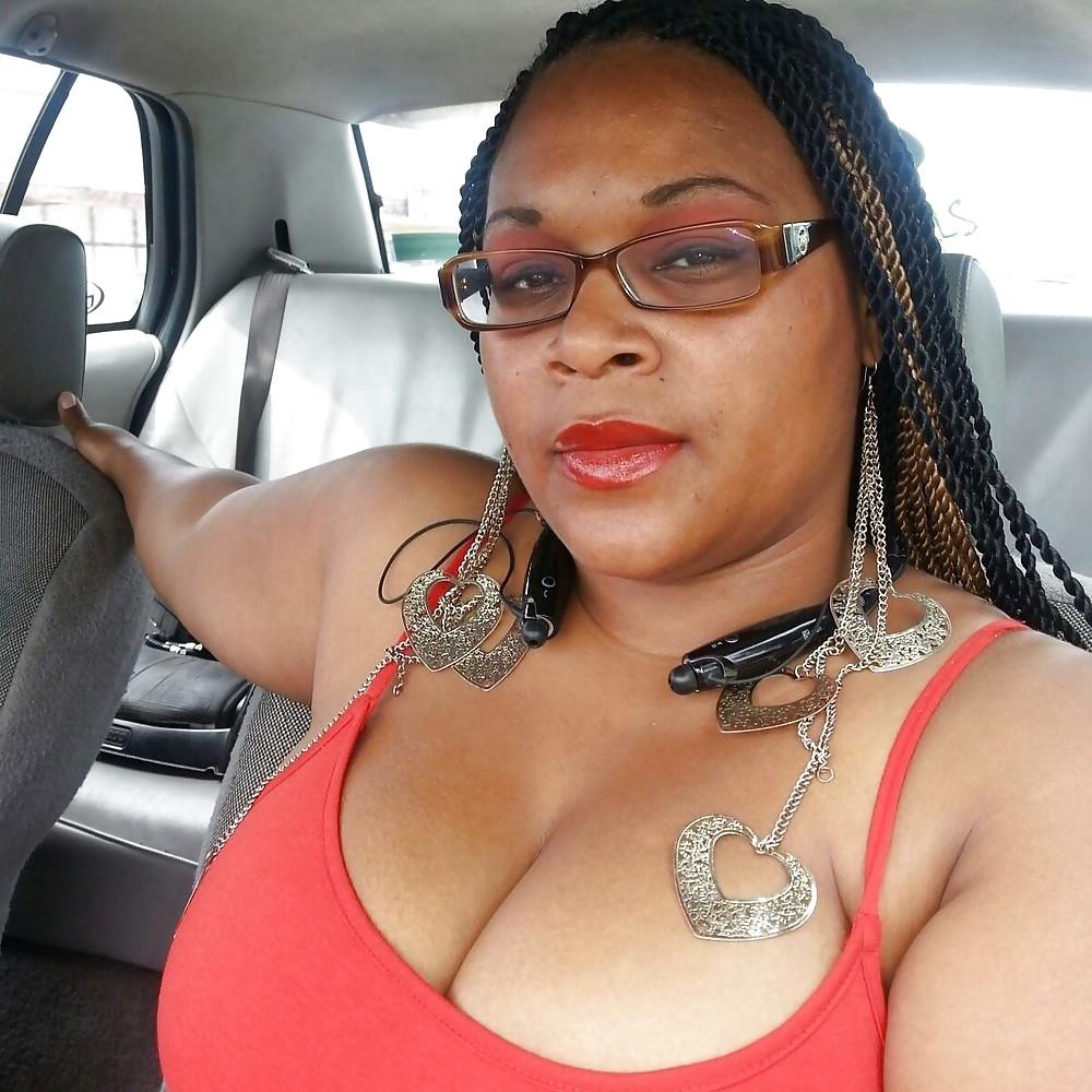 25P Black Chicks