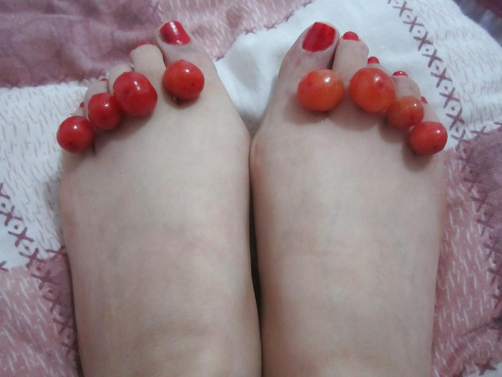 20P (1) My asian GF's feet, toes and soles! Chinese foot fetish!