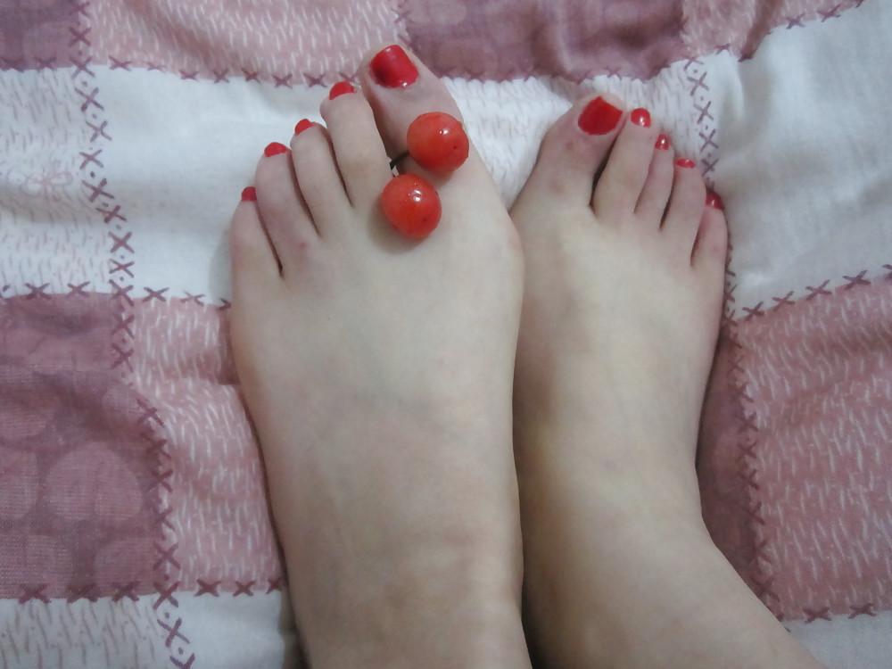 20P (1) My asian GF's feet, toes and soles! Chinese foot fetish!