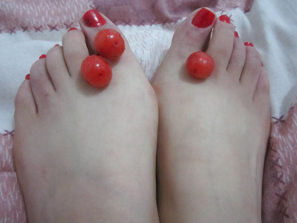 20P (1) My asian GF's feet, toes and soles! Chinese foot fetish!