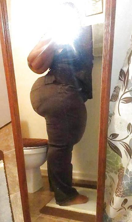 25P Thick beautiful black ass