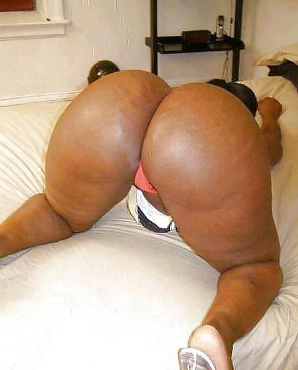 25P Thick beautiful black ass