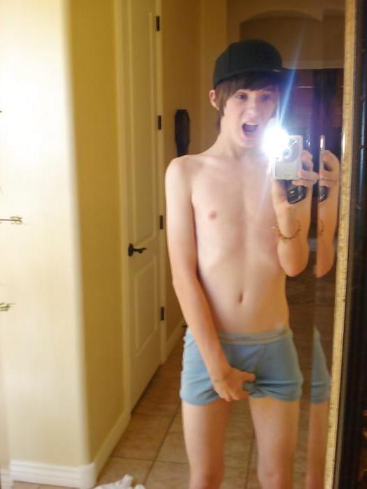 21P Underwear pics random guys