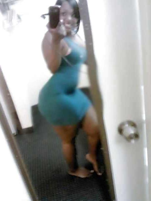 25P Big black thick booty archive