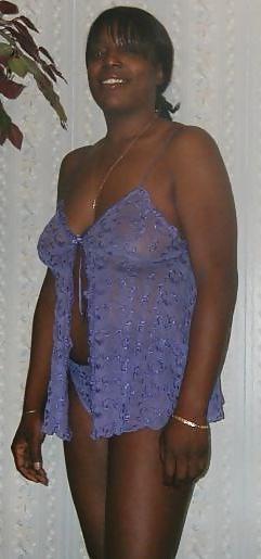 25P BLACK MILF