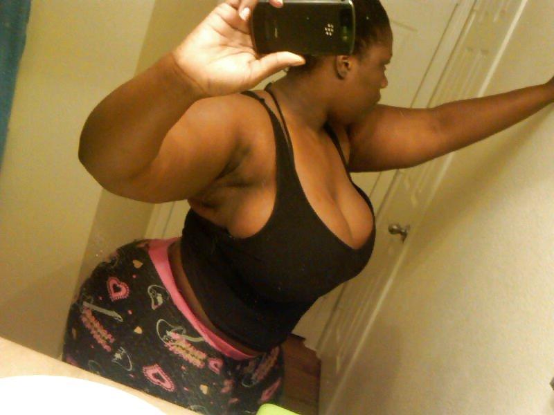 20P Black Tits and Ass
