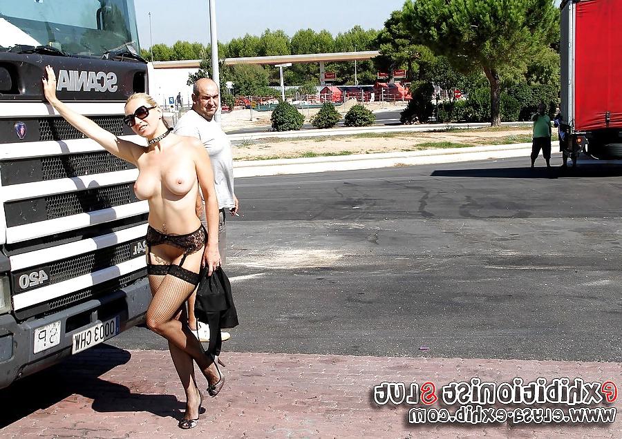 10P Nude in public in a rest area