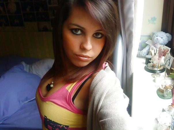 11P British Amy Rose Hembleys 